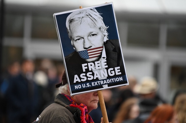 Pendiri WikiLeaks Julian Assange Akan Diekstradisi Ke AS Untuk Hadapi ...