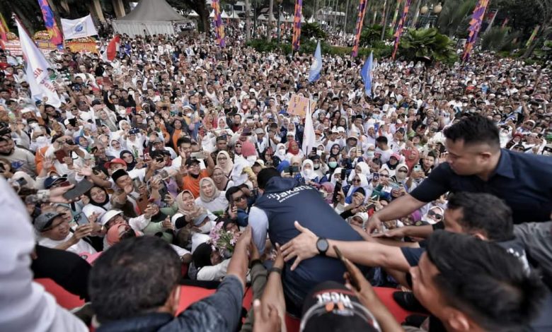Anies menyapa warga Jakarta saat perpisahan, Ahad (16/10)