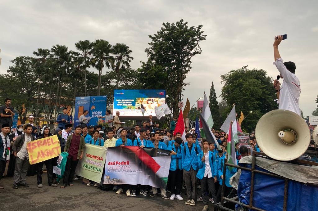 Gelar Aksi Bela Palestina Aliansi Mahasiswa Bogor Serukan Boikot Produk Israel Suaraislam Id