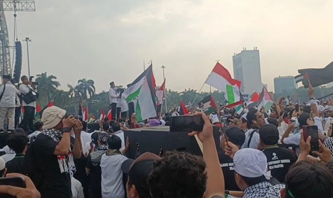 Sejuta Lebih Masyarakat Indonesia Ikuti Aksi Bela Palestina Di Lapangan ...